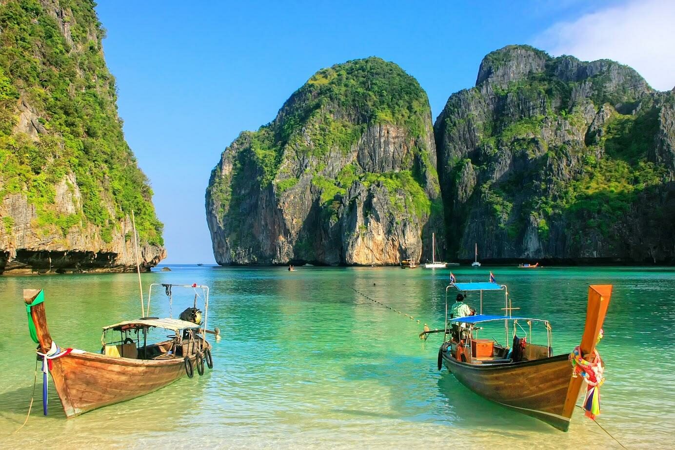 Travel to Thailand's islands and experience the beautiful Koh Phi Phi.